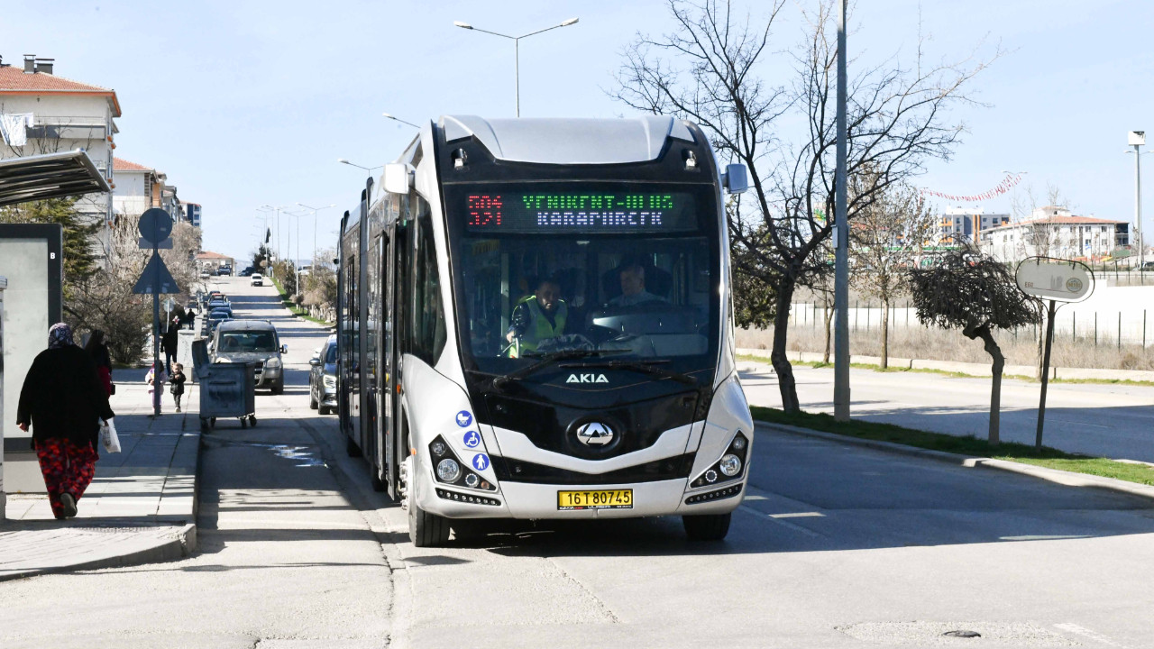 Ankara'da metrobüs devri: Test sürüşleri başladı