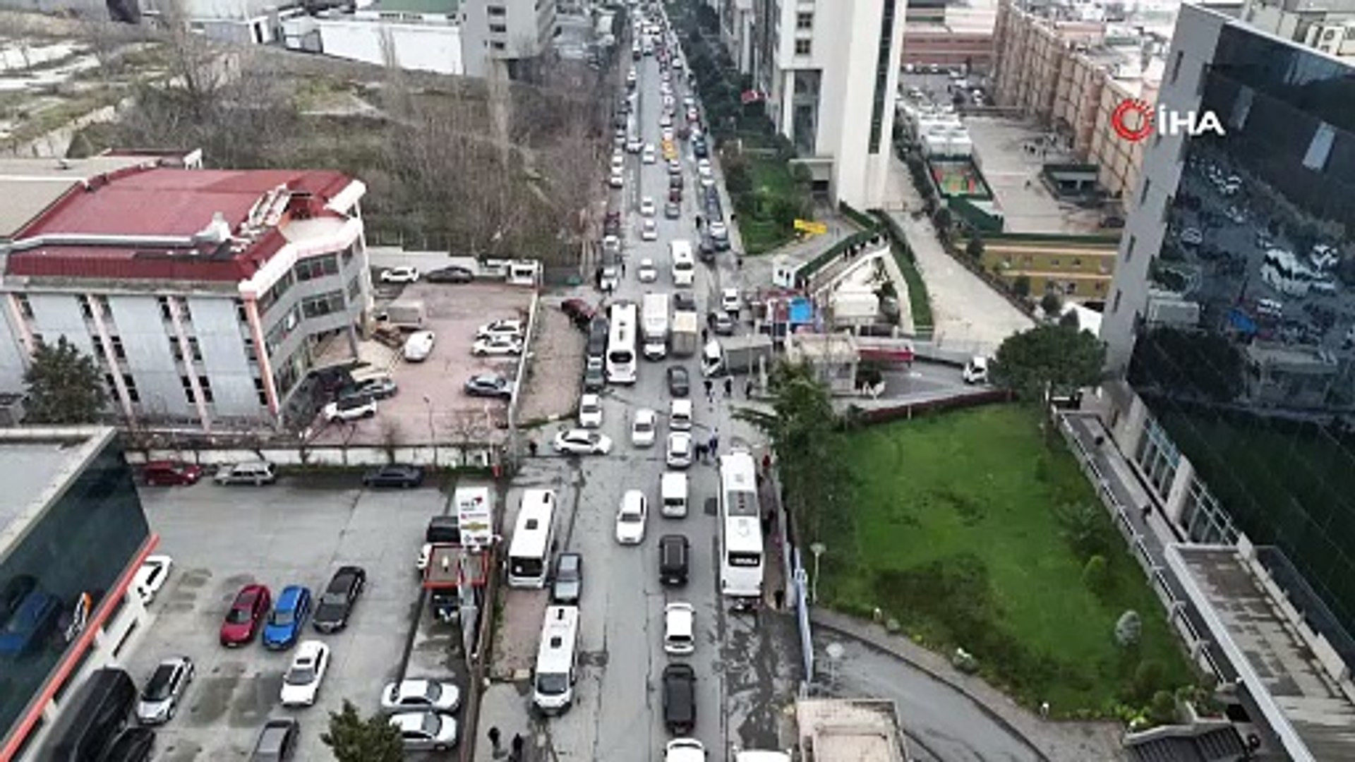 İstanbul değil: ÇİLEstanbul! 200 metrelik yol, 25 dakika sürdü!