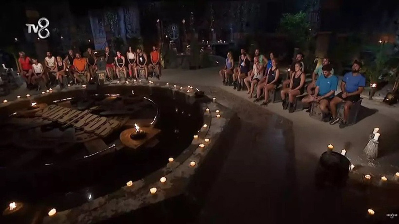 Survivor All Star'da yine olaylı bir konsey daha geride kalırken Jet Ski üzerinde ödül kutlaması yapan Yunus Emre, Nagihan ile kaza yaptı. 