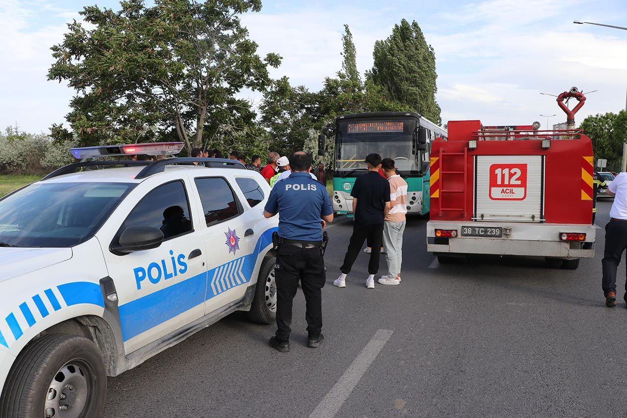 Anne ile oğlunu kaza ayırdı
