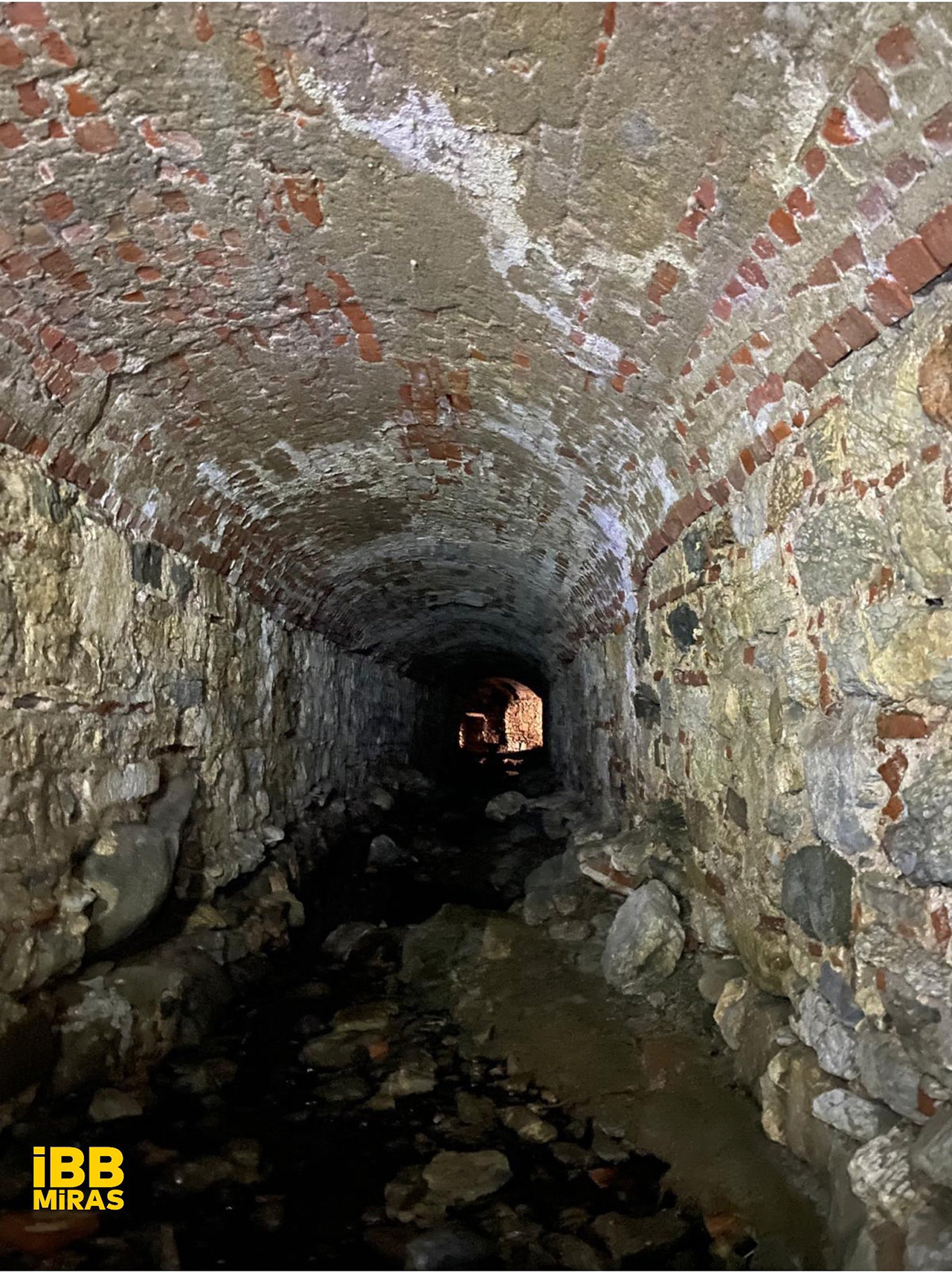 İstanbul Büyükşehir Belediyesi, İstanbul'un fethinin 571'inci yıl dönümünde sosyal medya hesabından herkesi heyecanlandıran bir açıklama yaptı.