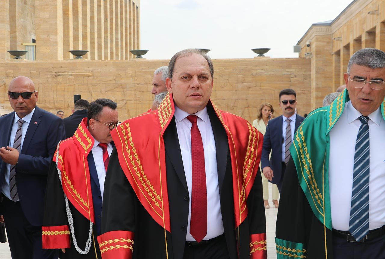 Yargıtay üyeleri Anıtkabir'e çıktı