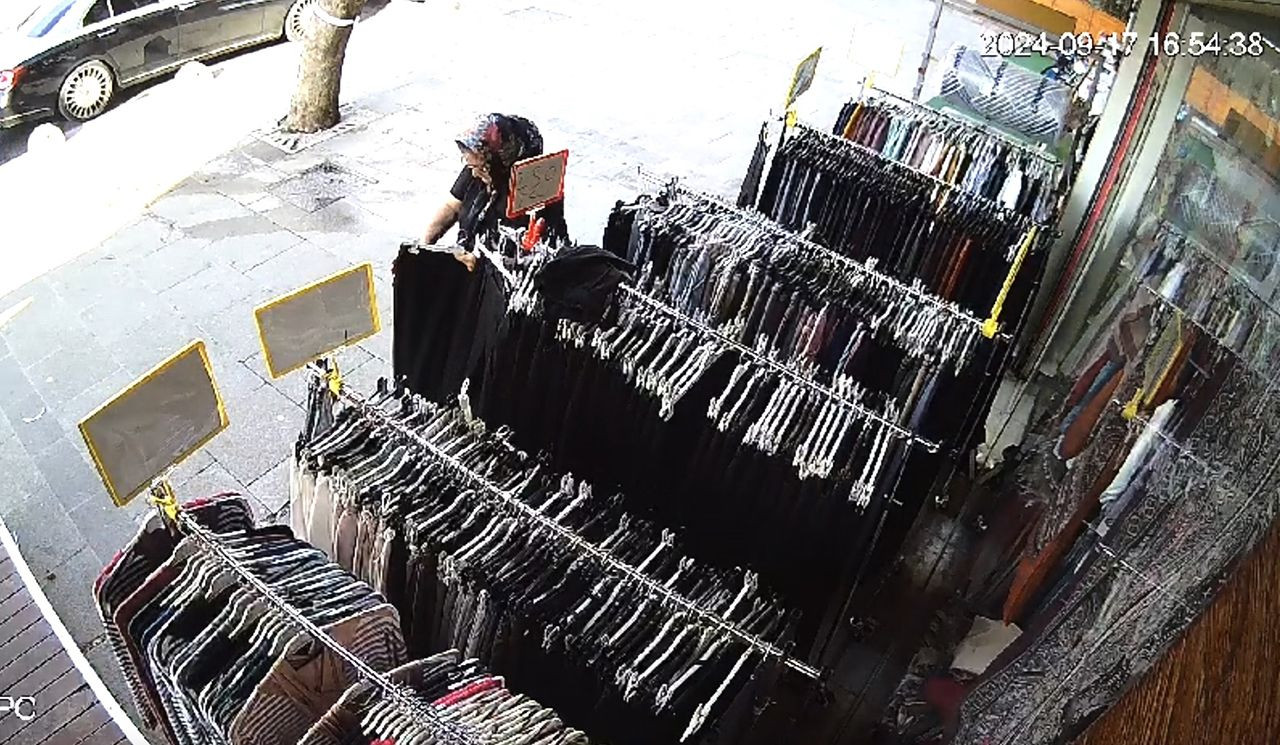 Yüzsüz hırsız kamerada: Tek tek seçip, beğenerek çaldı
