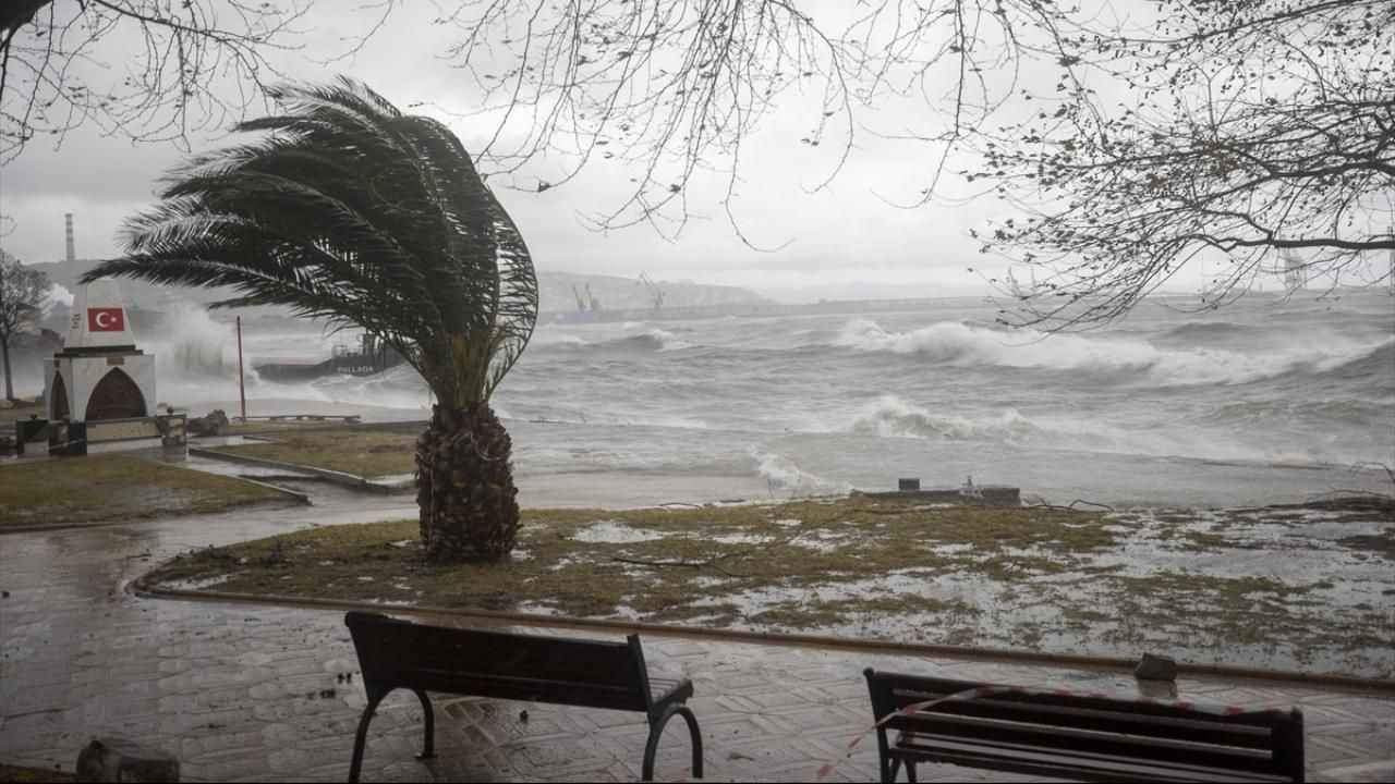 Zonguldak'ta eğitime 1 gün ara verildi