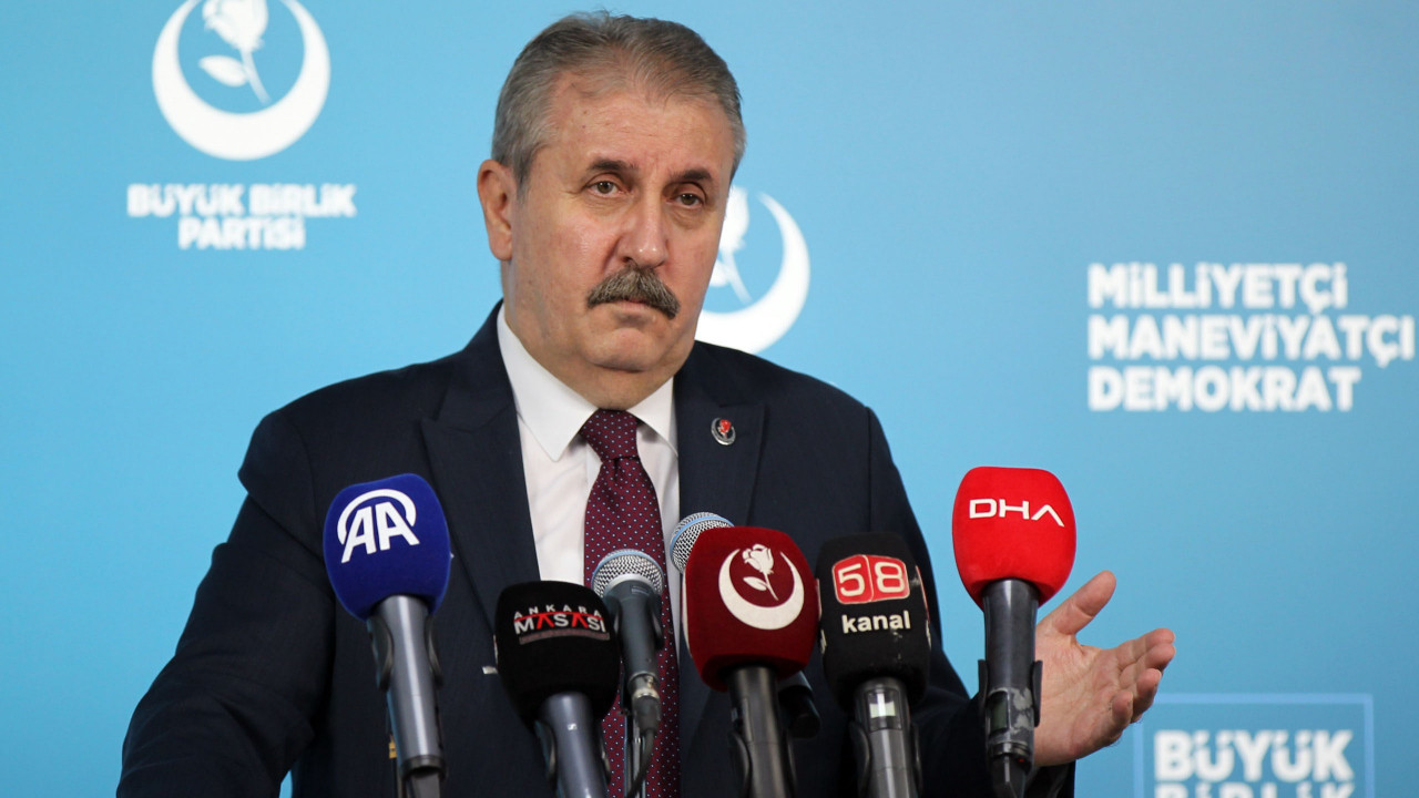 Büyük Birlik Partisi Genel Başkanı Mustafa Destici