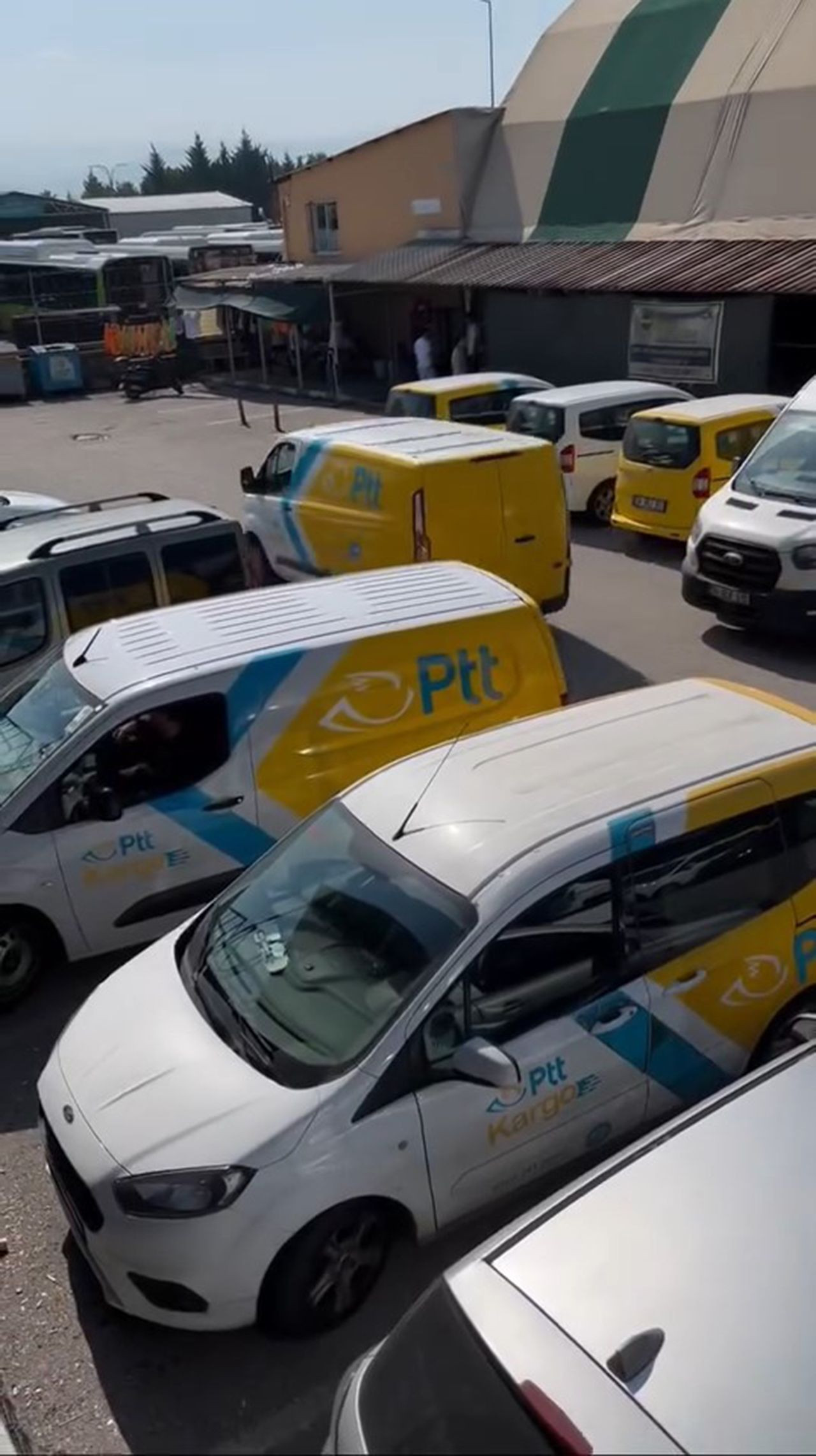PTT'nin onlarca dağıtım aracı bakın nereden çıktı