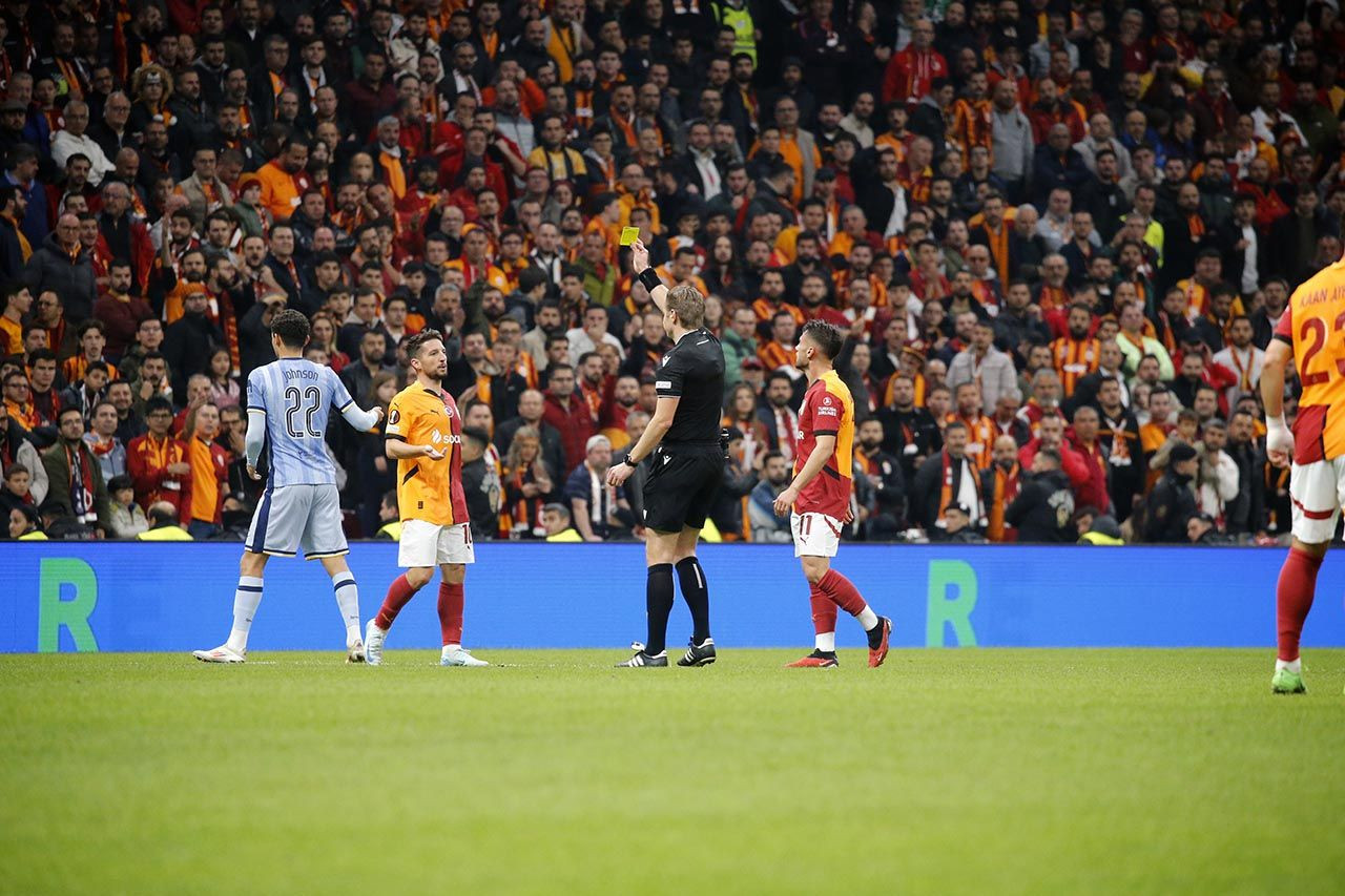 Galatasaray, Tottenham'ı yıktı geçti