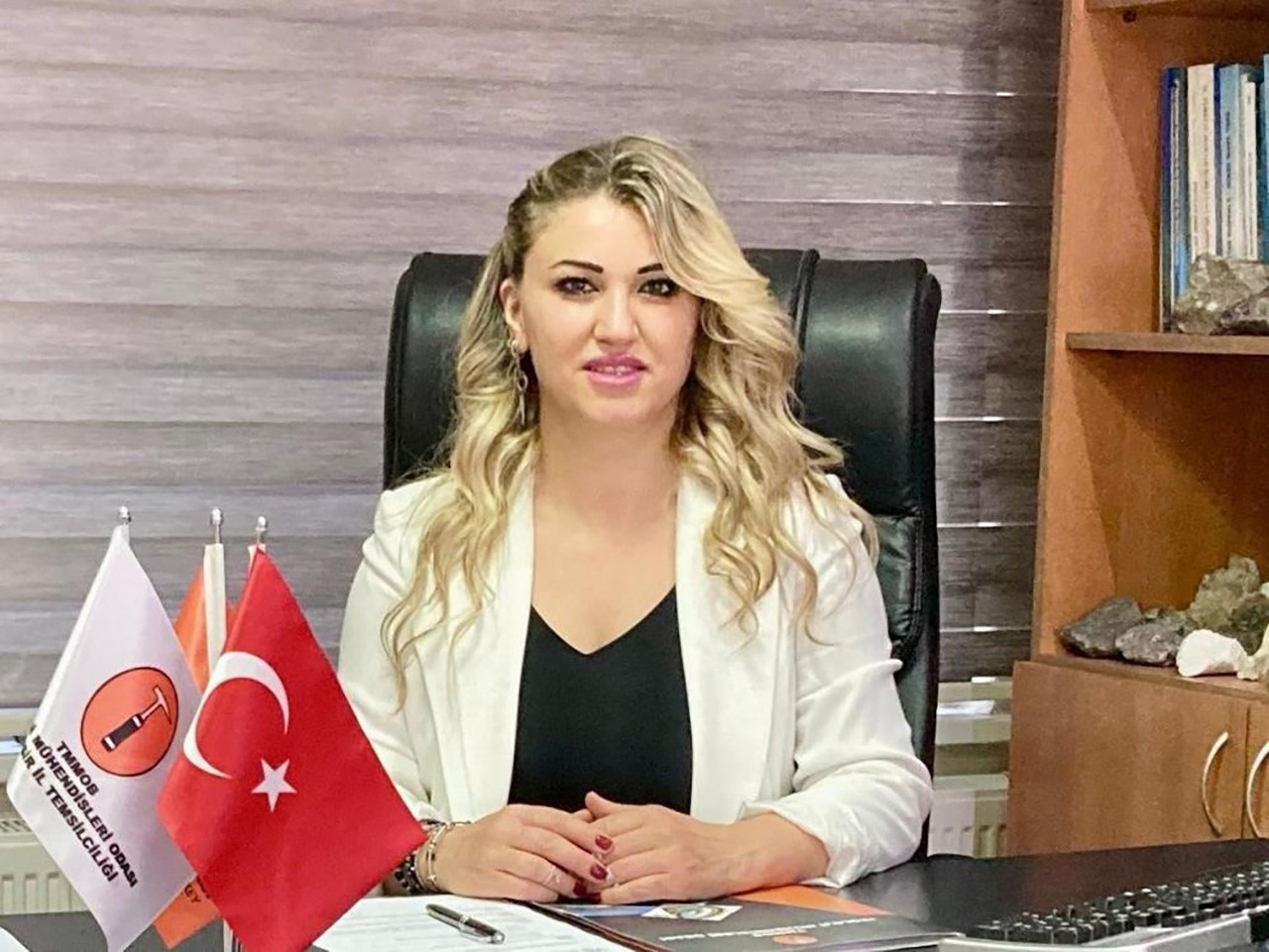 Jeoloji Mühendisi Aysun Aykan, Çanakkale'de dün meydana gelen depremin ardından ''Marmara Bölgesi ve Ege Bölgesi stres biriktiriyor'' uyarısında bulundu. 