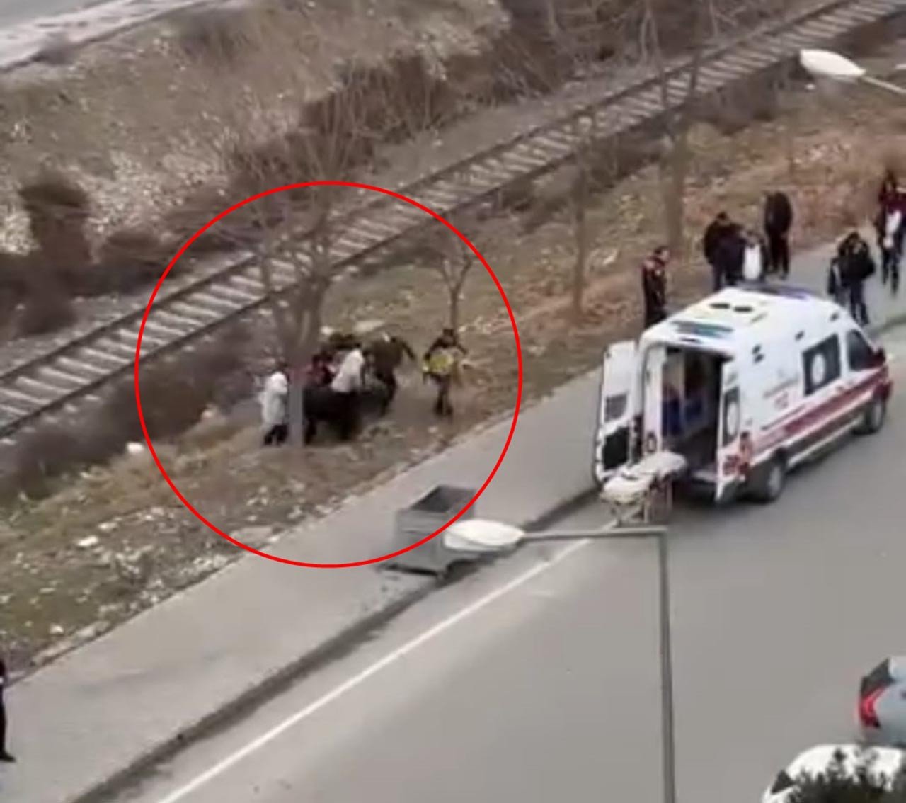 Batman'da köprü altında erkek cesedi bulundu. Olayla ilgili soruşturma başlatıldı. 