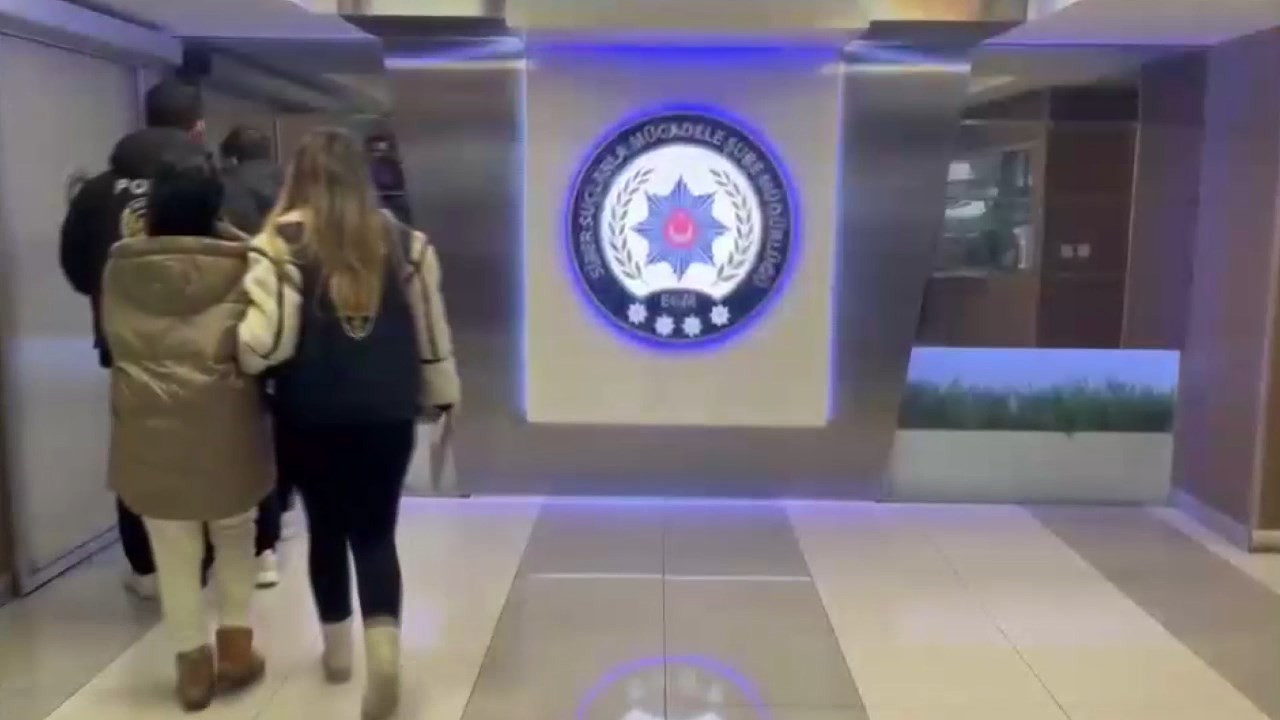 İstanbul'da Ekrem İmamoğlu'nun tutuklanması sonrası sokağa çıkma çağrısında bulunan kişilere yönelik operasyonda 30 kişi yakalandı.
