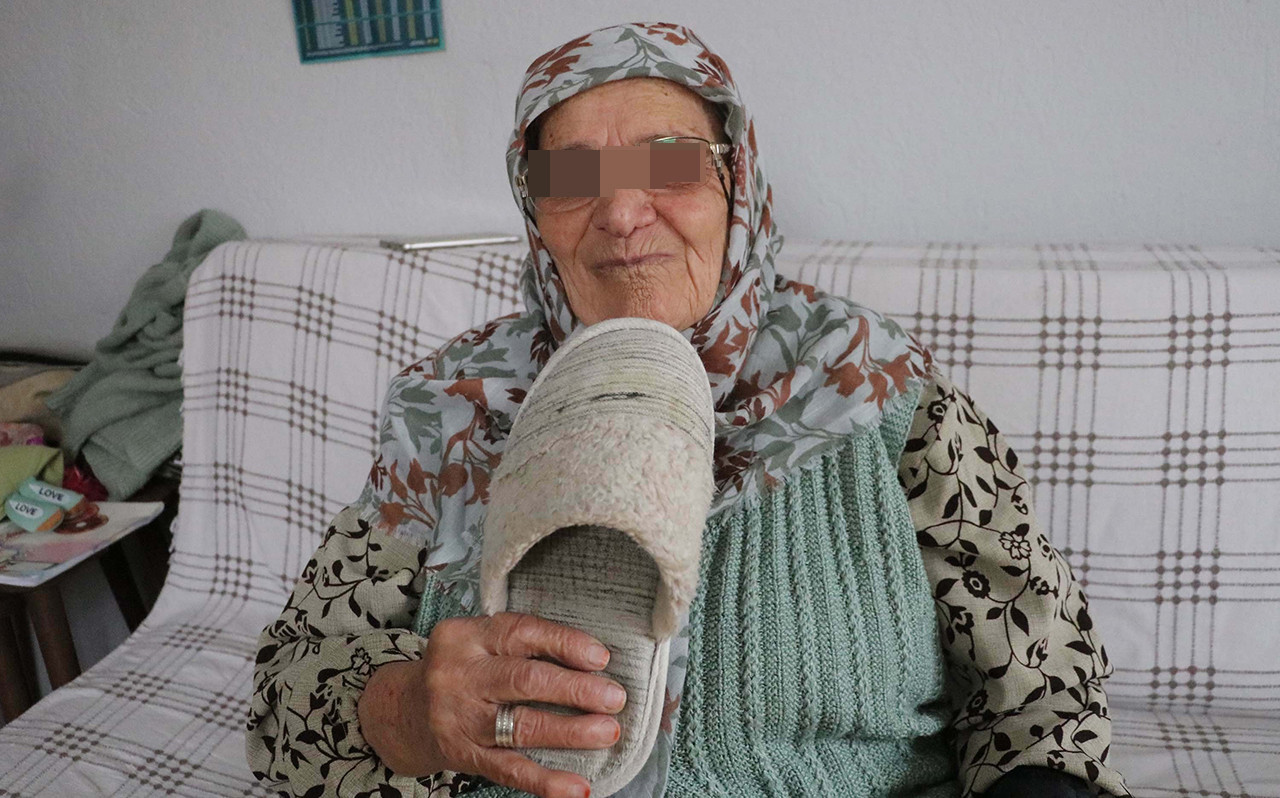 Denizli'de 18 yaşındaki torununa terlikle vurduğu gerekçesiyle hakkında kamu davası açılan 80 yaşındaki kadın 4 yıl 2 ay hapis cezasına çarptırıldı. Kararda 