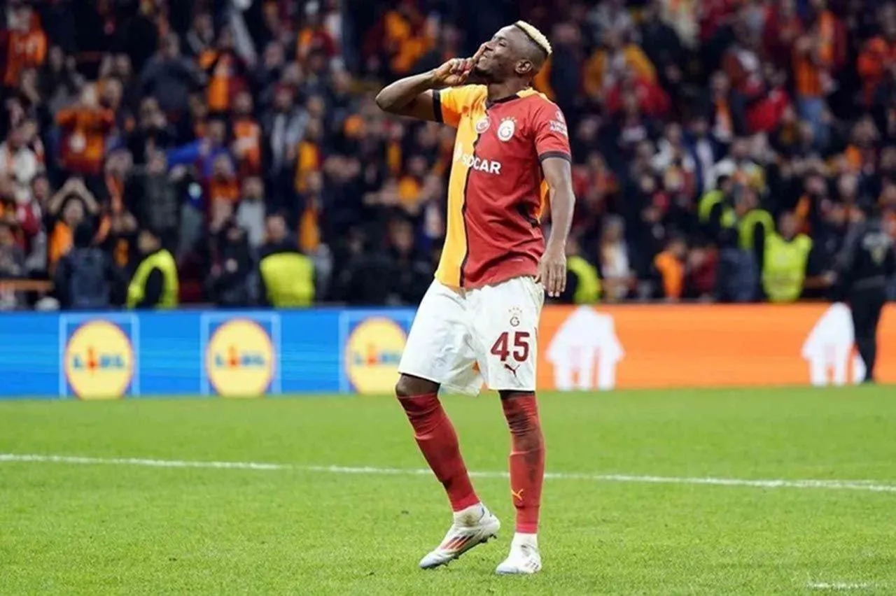 Dünya devlerini peşine takan Osimhen bir teklifi reddetti!