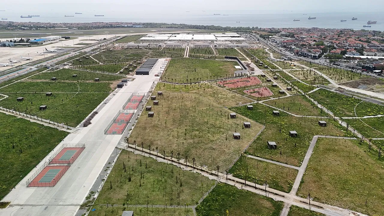 İstanbul Havalimanı'nın açılmasıyla kapatılan Atatürk Havalimanı'nın son hali görüntülendi