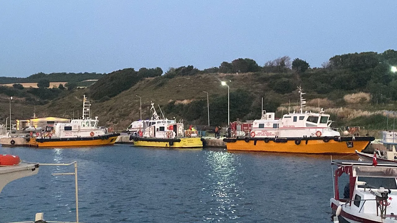 Çanakkale'de sağlık botunda patlama: Ölü ve yaralılar var