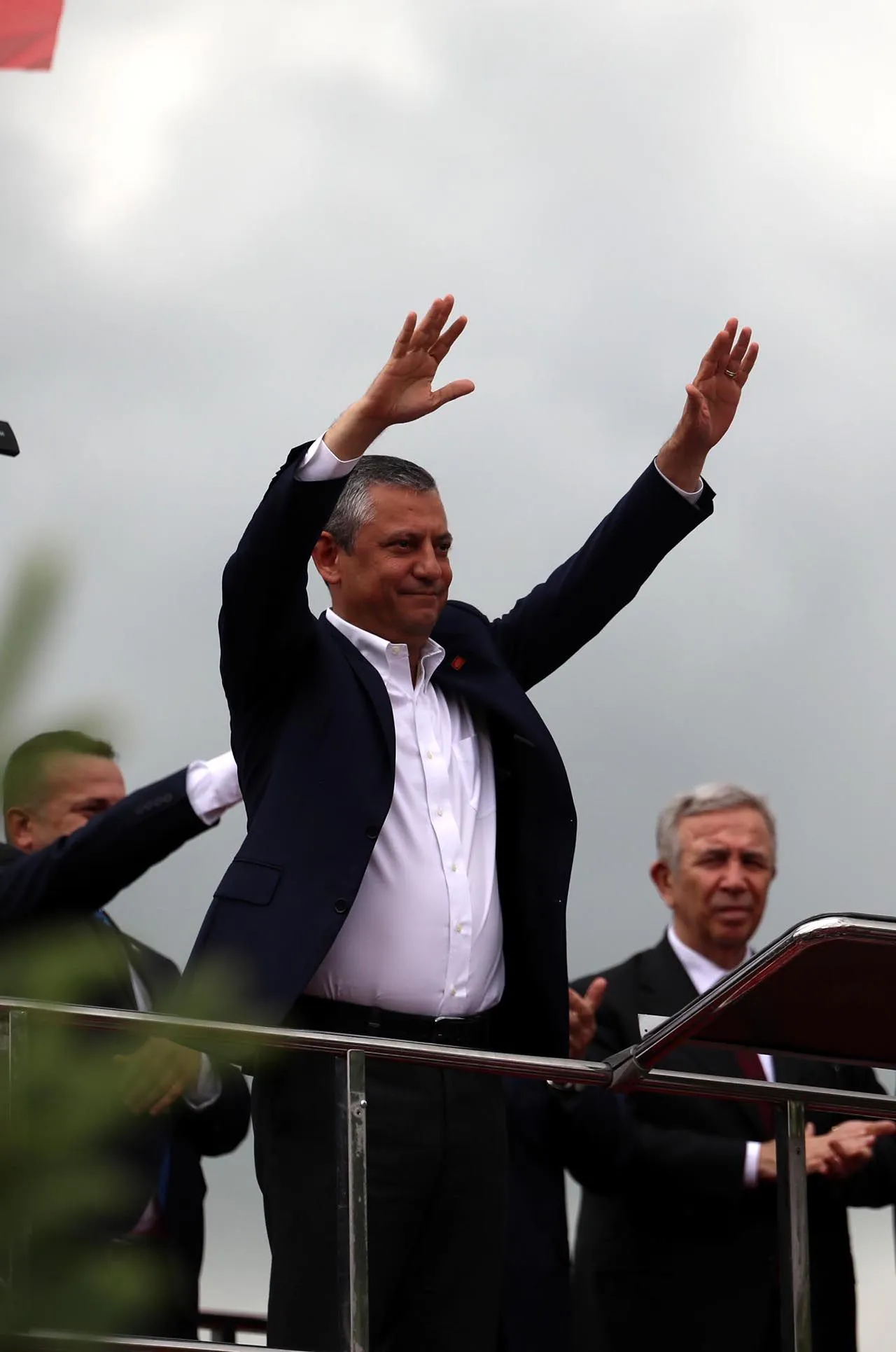 Özel'den AK Parti'nin yüksek oy aldığı ilde gövde gösterisi: ''Kale siyaseti bitmiştir''