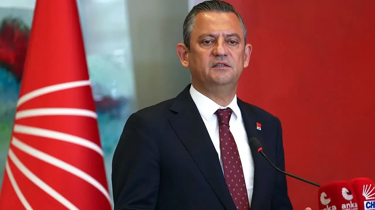 CHP&#039;li vekilden dikkat çeken itiraf: &#039;&#039;Özgür Özel genel başkan seçilince yasakladı&#039;&#039;