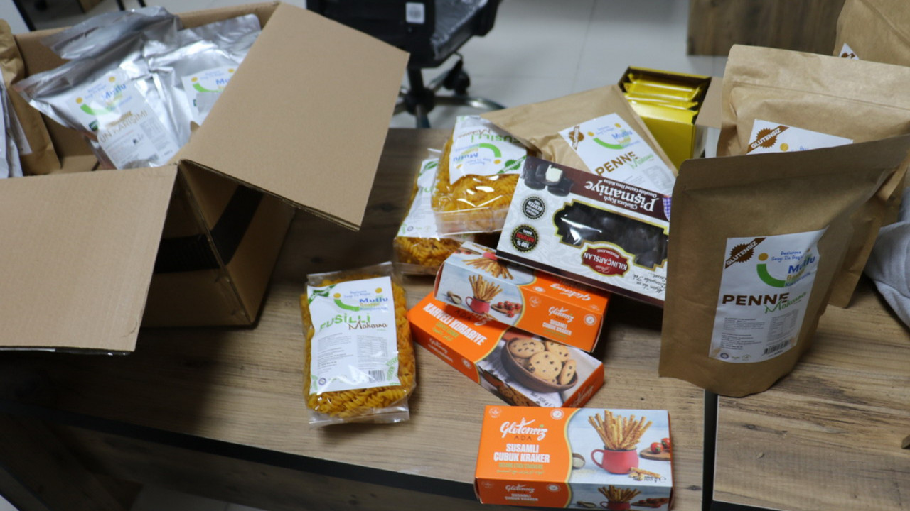 Manisa Büyükşehir’den Hayatı Kolaylaştıran Dokunuş: Glutensiz ve Düşük Proteinli Gıda Paketleri