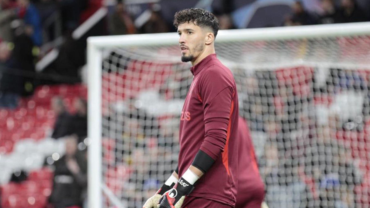 Milli kaleci Altay Bayındır Süper Lig'e geri dönüyor