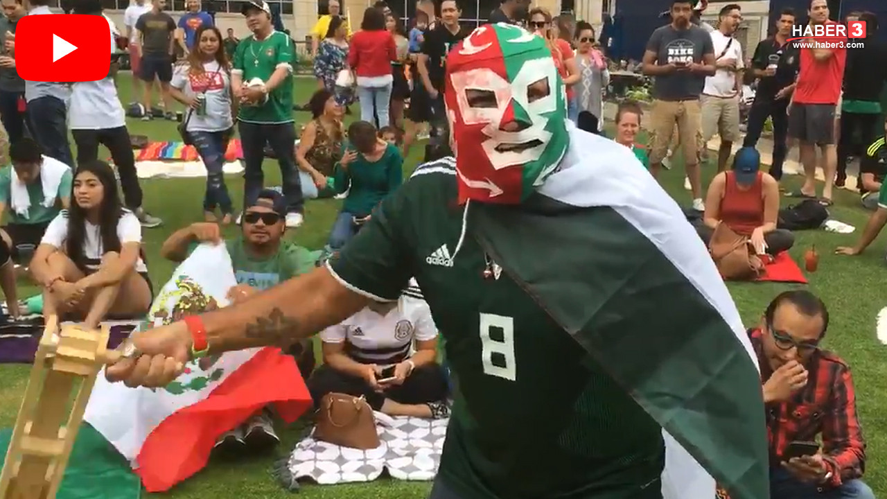 2026 FIFA Dünya Kupası açılış maçında tribünlerde Matraca çalan taraftarlar