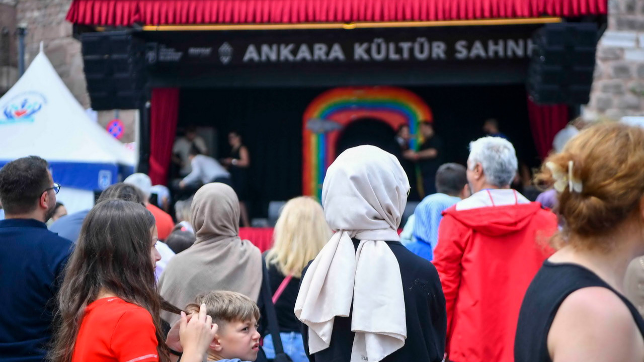 Ankara Kalesi'nde düzenlenen şenliklerden genel bir görünüm.