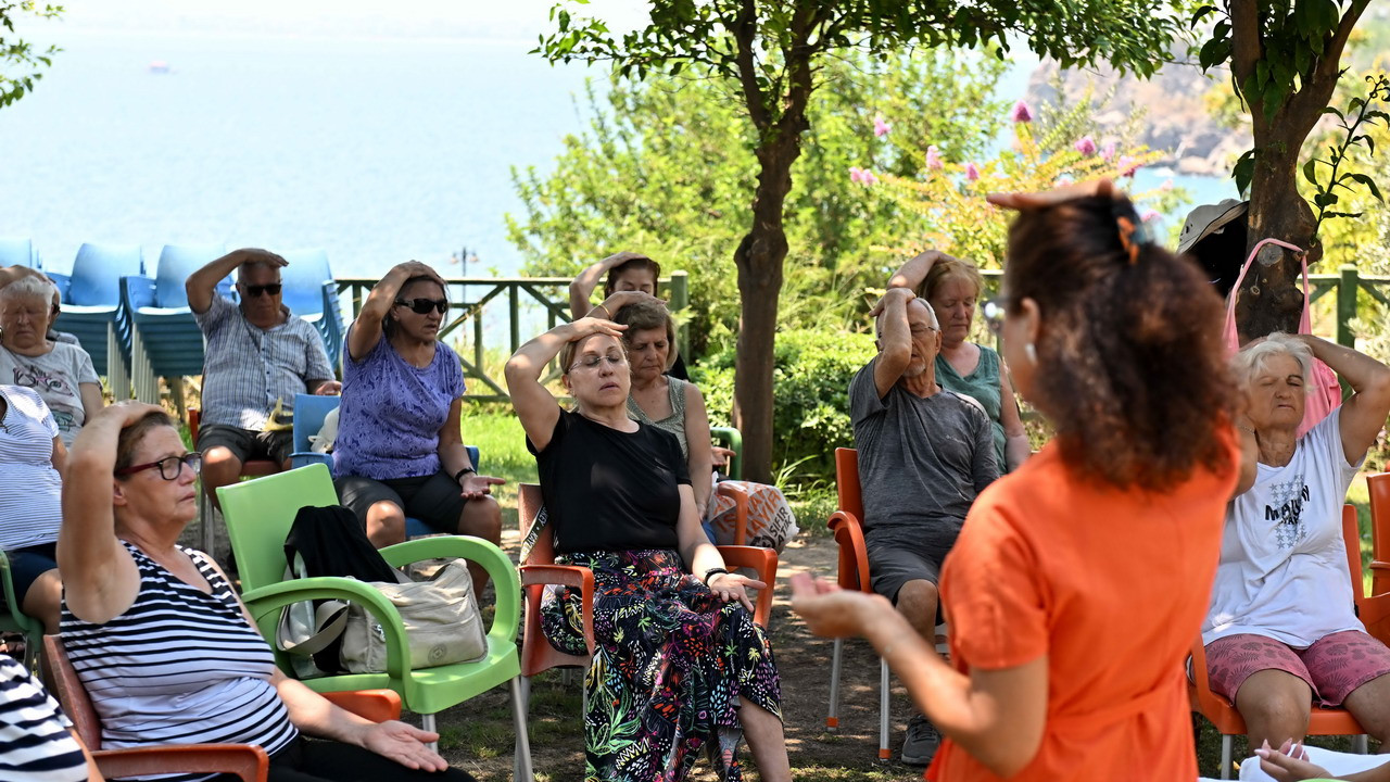 Muratpaşa Belediyesi Parkinson Hareket Akademi