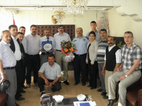 ARTOVA BELEDİYESİ’NDE SÖZLEŞME SEVİNCİ