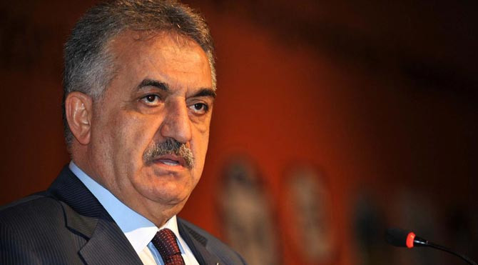''Kılıçdaroğlu kaçtı'' tartışmasına aynı uçakta bulunan Yazıcı da katıldı 