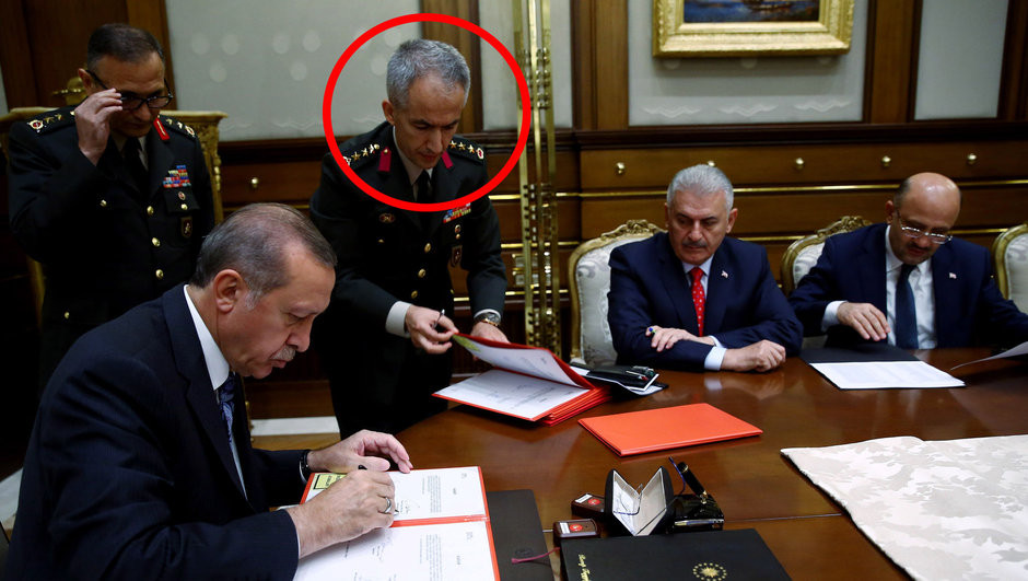 YAŞ kararlarını sunmuştu ! O albayla ilgili şoke eden ayrıntı