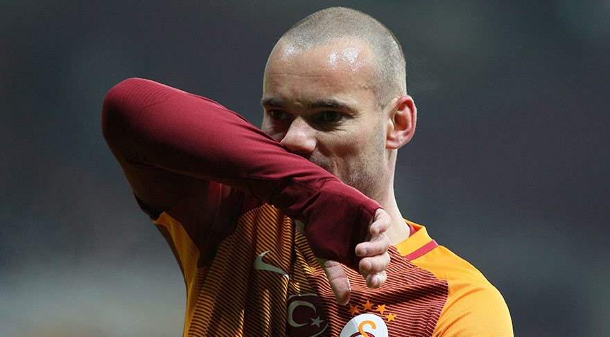 Sneijder'in menajerinden Fenerbahçe açıklaması