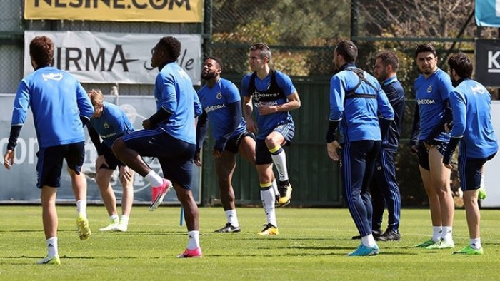 Fenerbahçe'de yerliler kaldı yabancılar gitti