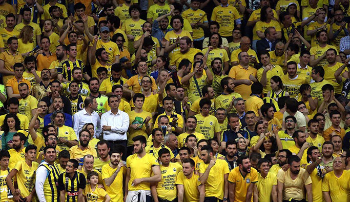 Fenerbahçe taraftarı 6 yıl sonra TT Arena'da