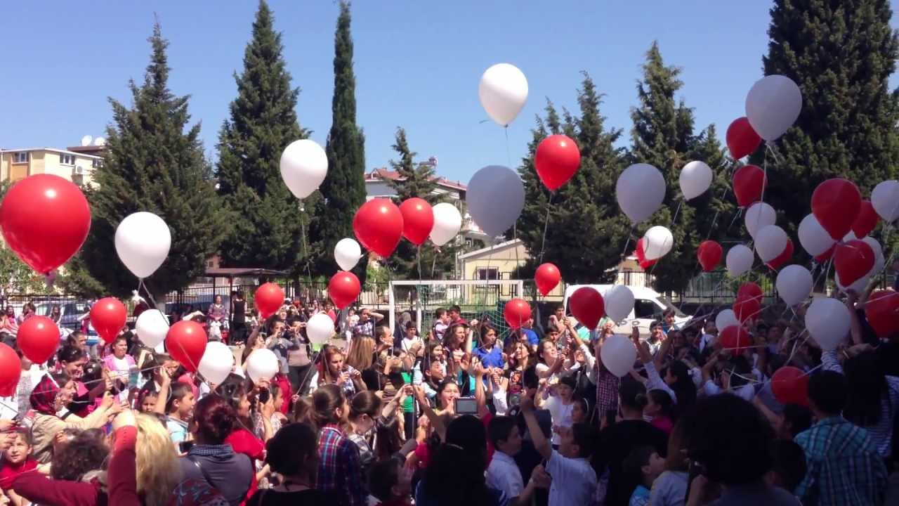 23 Nisan kutlamasında balon şoku