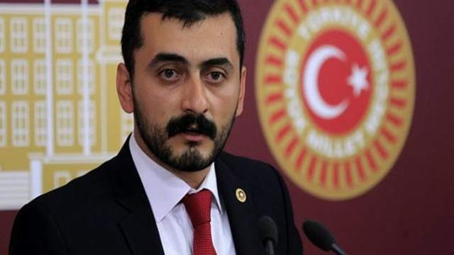 ''Adil Öksüz Bakan Fikri Işık'la görüştü'' iddiası yargıya taşınıyor