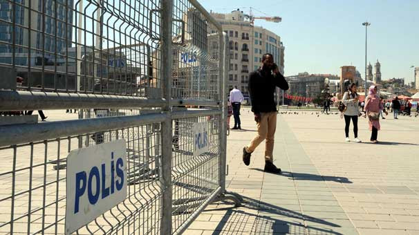 Taksim'de alarm ! Kamyonlarla taşındı