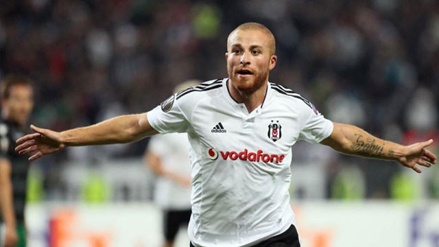 Menajerler Beşiktaş'ın kapısında !
