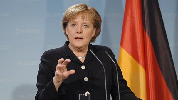 Merkel'den gemileri yakacak İncirlik açıklaması 