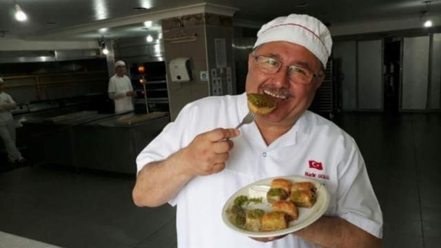 ''Baklava yemeyin'' diyen Canan Karatay'a sert tepki
