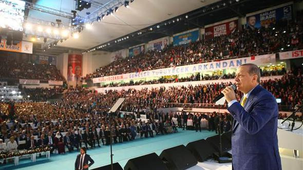Erdoğan yeniden AK Parti Genel Başkanı 