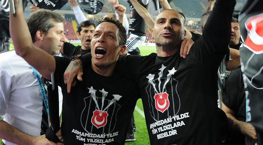 Adriano'dan flaş sözler ! Sözleşme...
