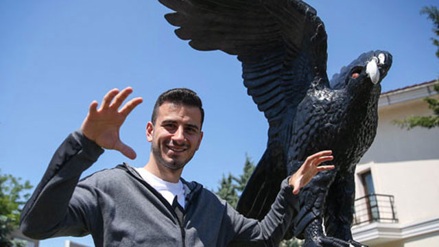 Oğuzhan'dan Van Persie için şok sözler !