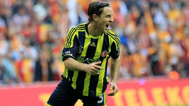 Fenerbahçe'nin eski yıldızına iki dev talip !