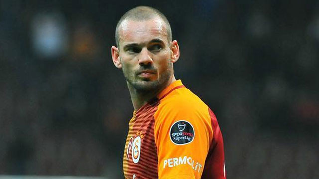 Sneijder'e menajer oyunu !