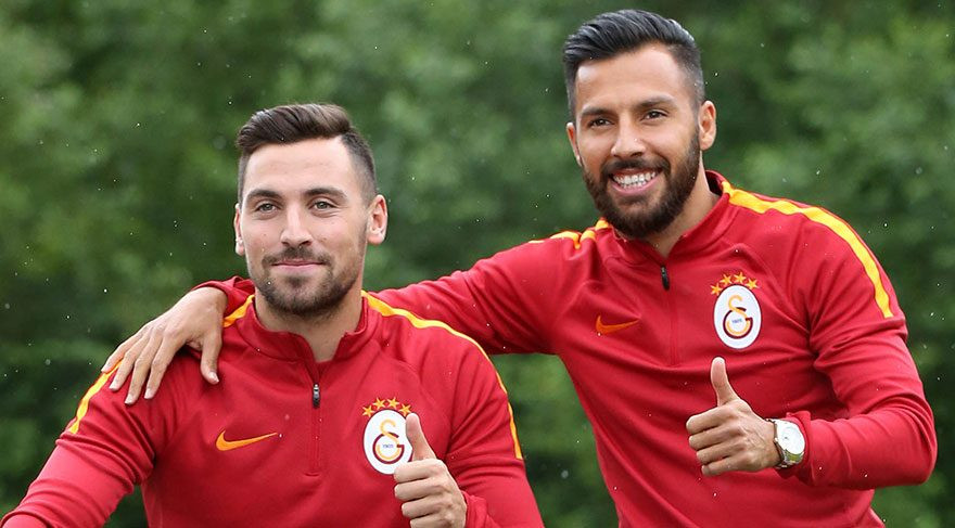 Podolski Sinan ve Yasin'i böyle savundu