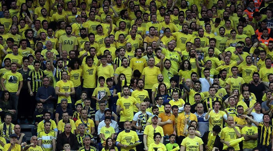 Fenerbahçe basketbolda para basıyor