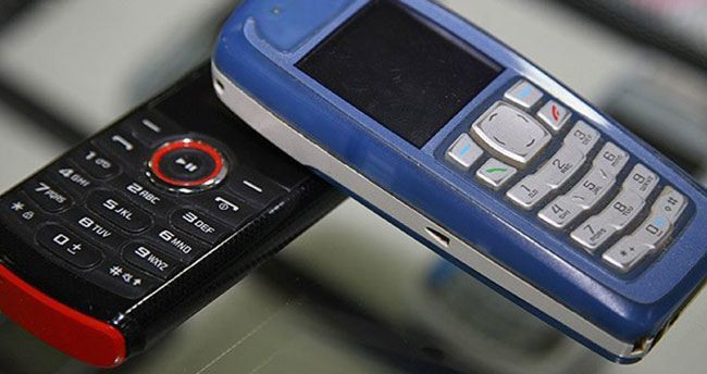 Ömrü biten cep telefonları 'altın' değerinde