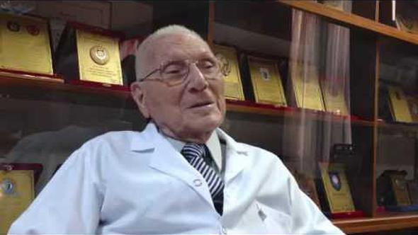Dünyaca ünlü Türk doktordan acı haber 