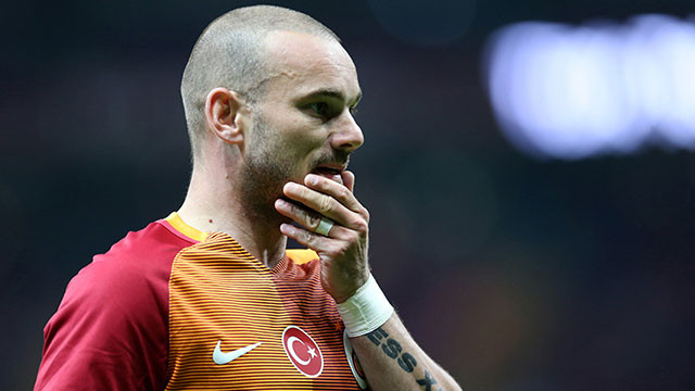 Galatasaray'da Wesley Sneijder depremi