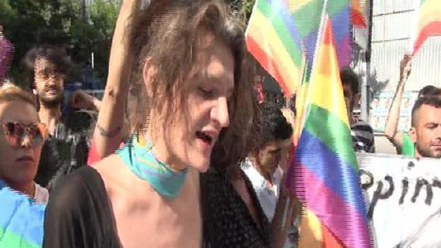 Şişli'de LGBT eylemine polis müdahalesi