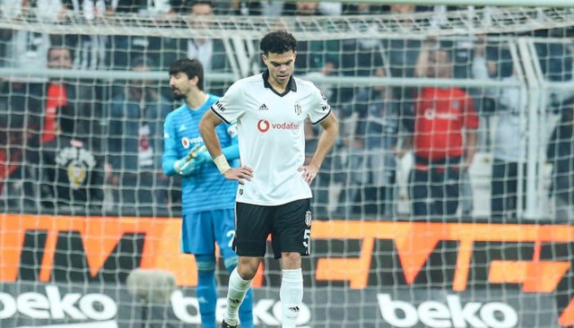 Beşiktaş Vodafone Park'ta ağır yaralı!