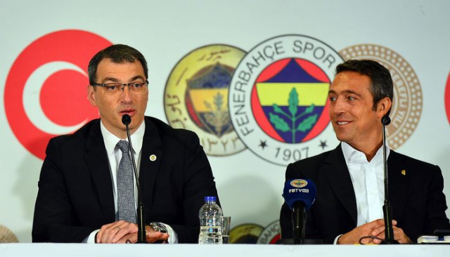 Fenerbahçe yönetimi Damien Comolli'nin transferdeki yetkilerini kısıtlıyor